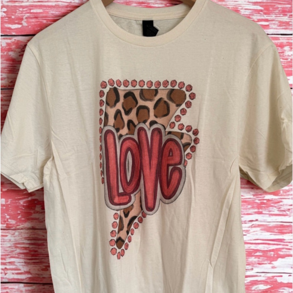 Lightning Bolt Graphic Tee NWOT Medium Cream J. Coons